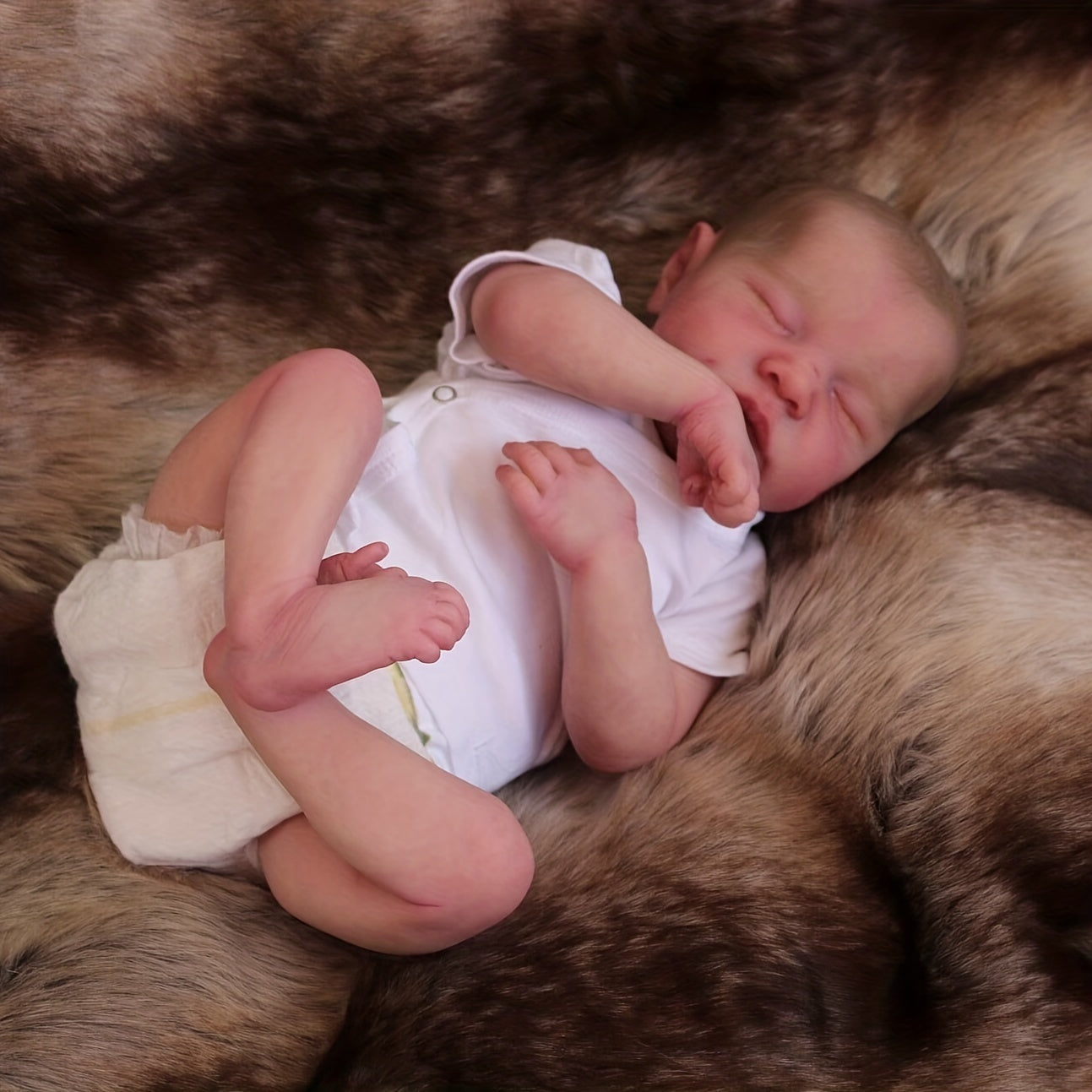 Realistic Reborn Doll with 3D Painted Skin and Cloth Body