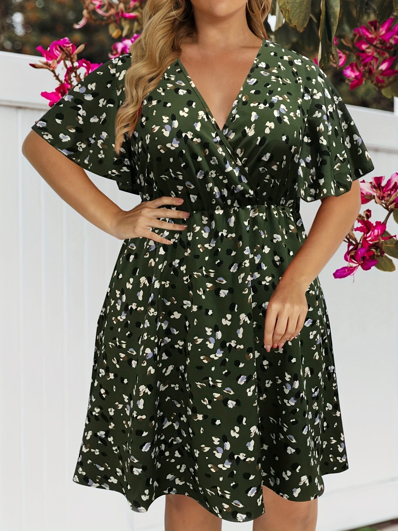  Ditsy Print Flutter Sleeve Dress