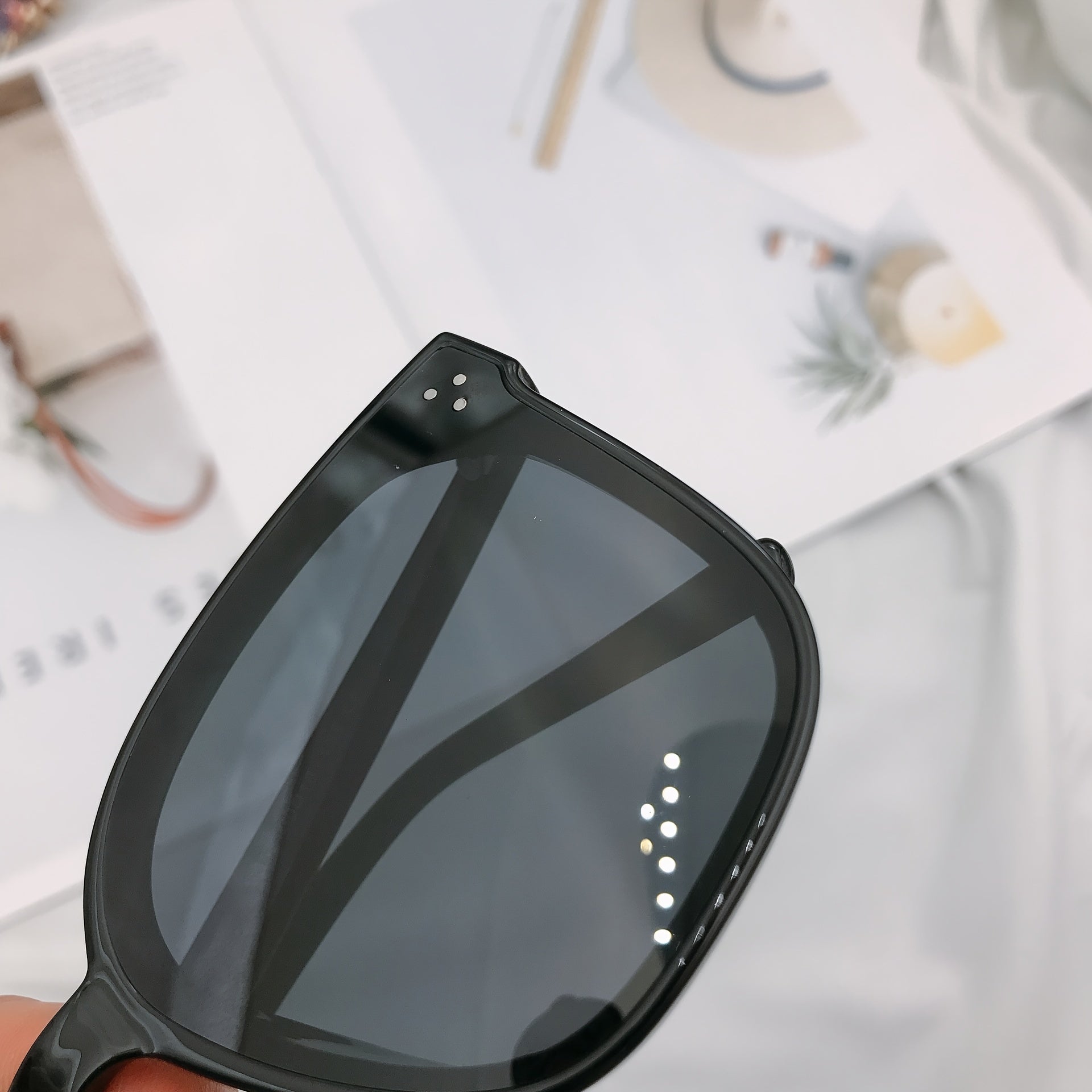 Polarized Sunglasses UV400 w/ Box - Men Women