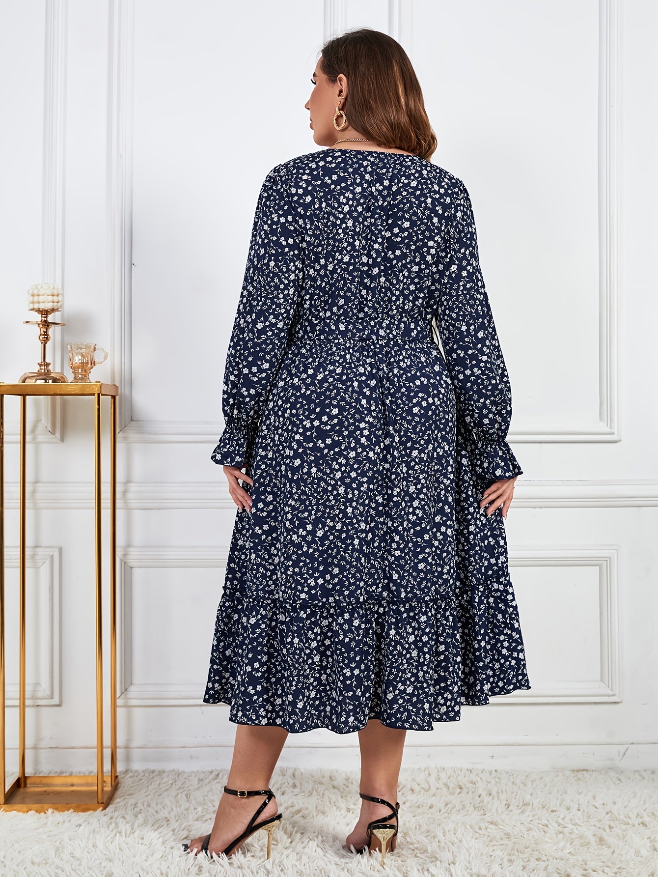  Ditsy Print Ruffle Trim Lantern Sleeve V Neck Midi Dress