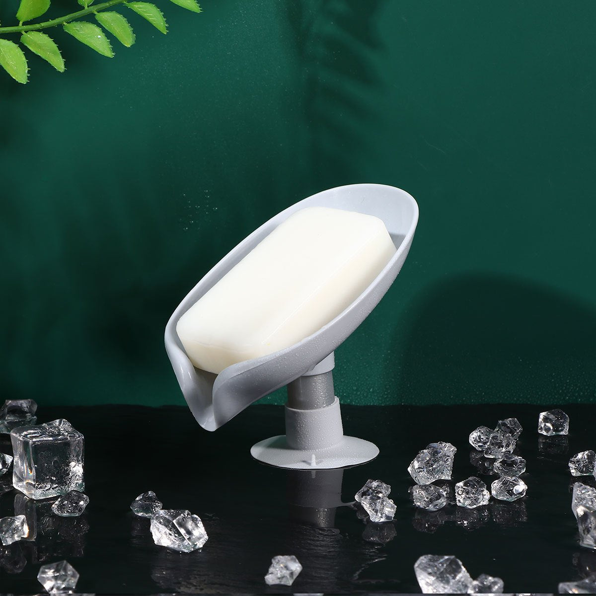Leaf Shaped Soap Holder with Suction Cup for Bathroom Soap Dishes