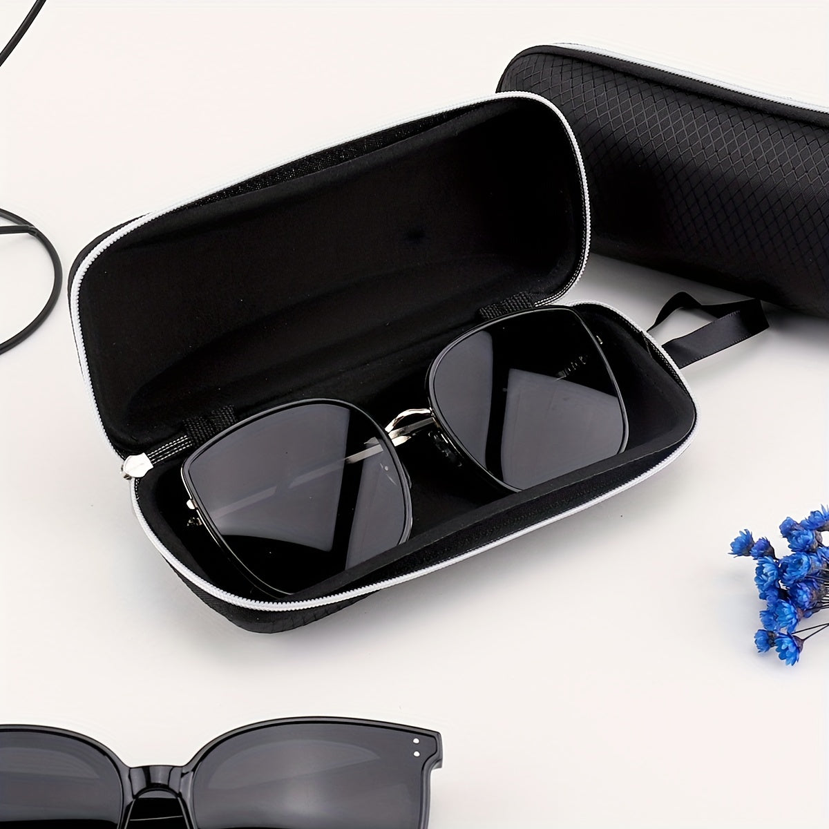 Plaid Pattern Glasses Case Zipper Sunglasses Storage Box