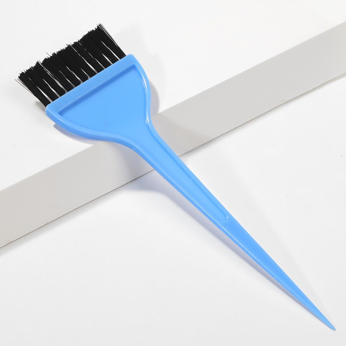 Professional Hair Dyeing Brush for Salon and Home Use