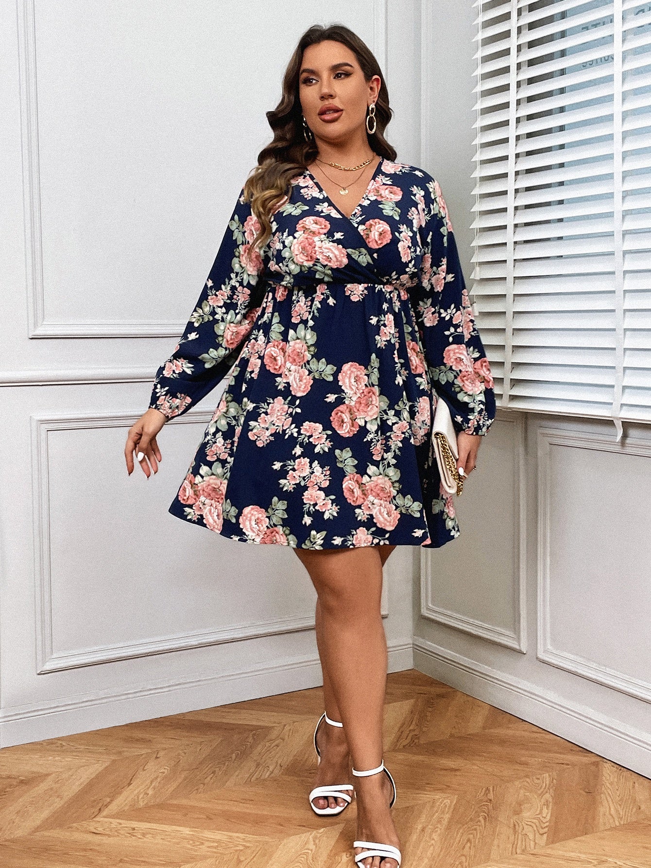  Rose Print Lantern Sleeve Mini Dress