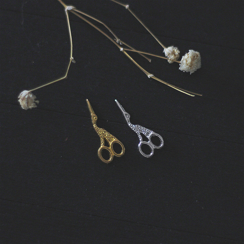 Vintage Scissors Mini Dollhouse Accessory Retro Style Crafting Tool