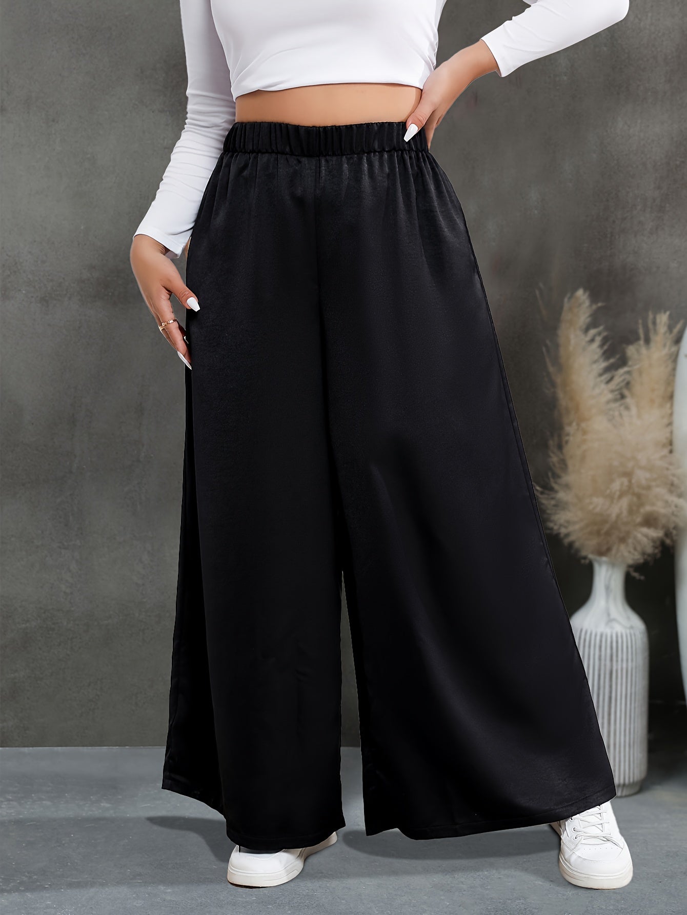  High Rise Wide Leg Trousers