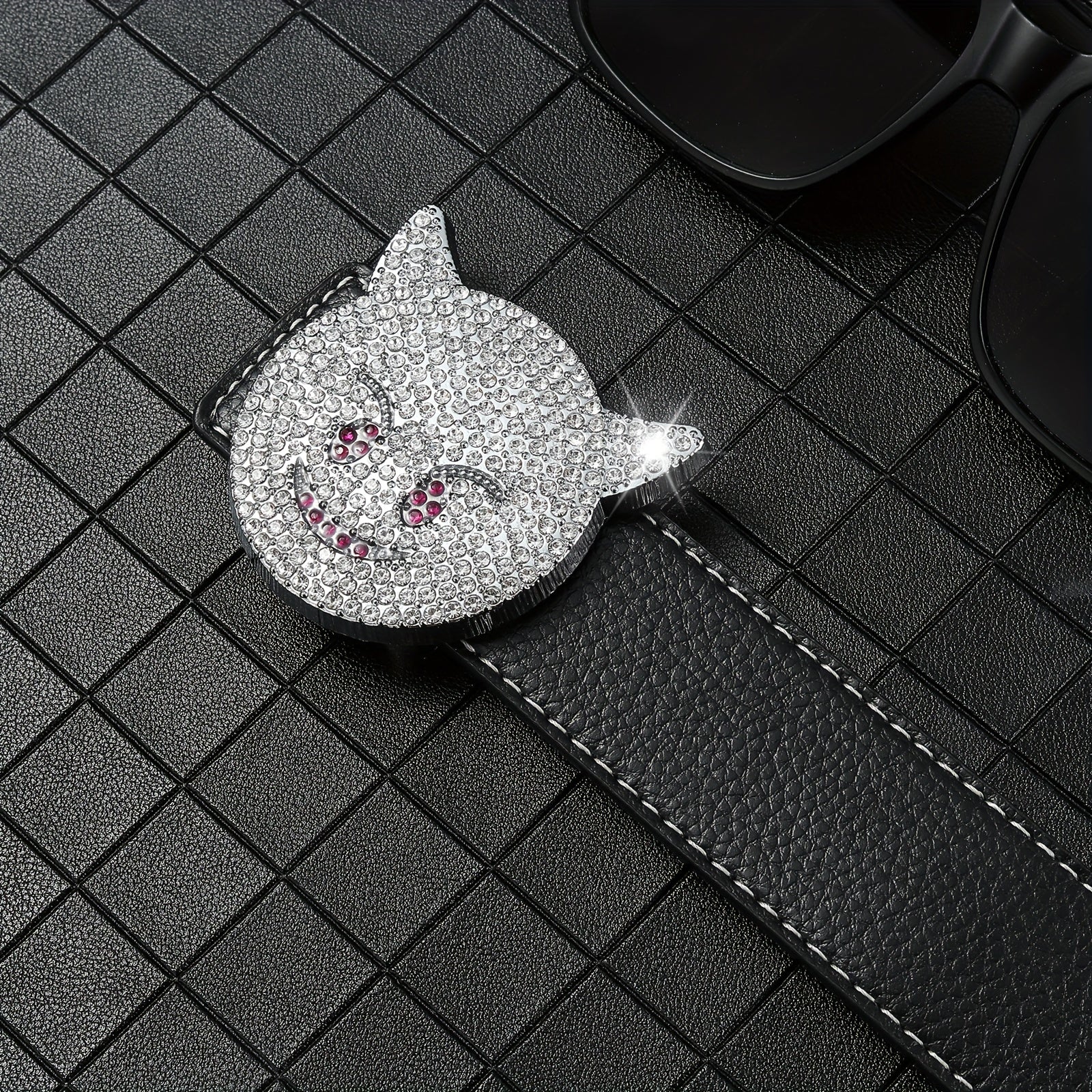 Men's Rhinestones Cat Buckle Belt Hip Hop Style
