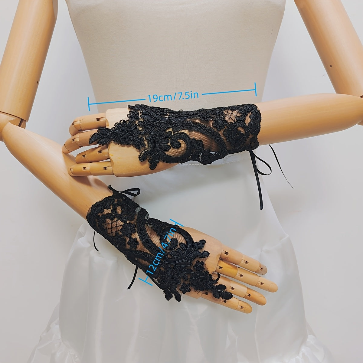 Short Bridal Lace Finger Gloves for Weddings & Events