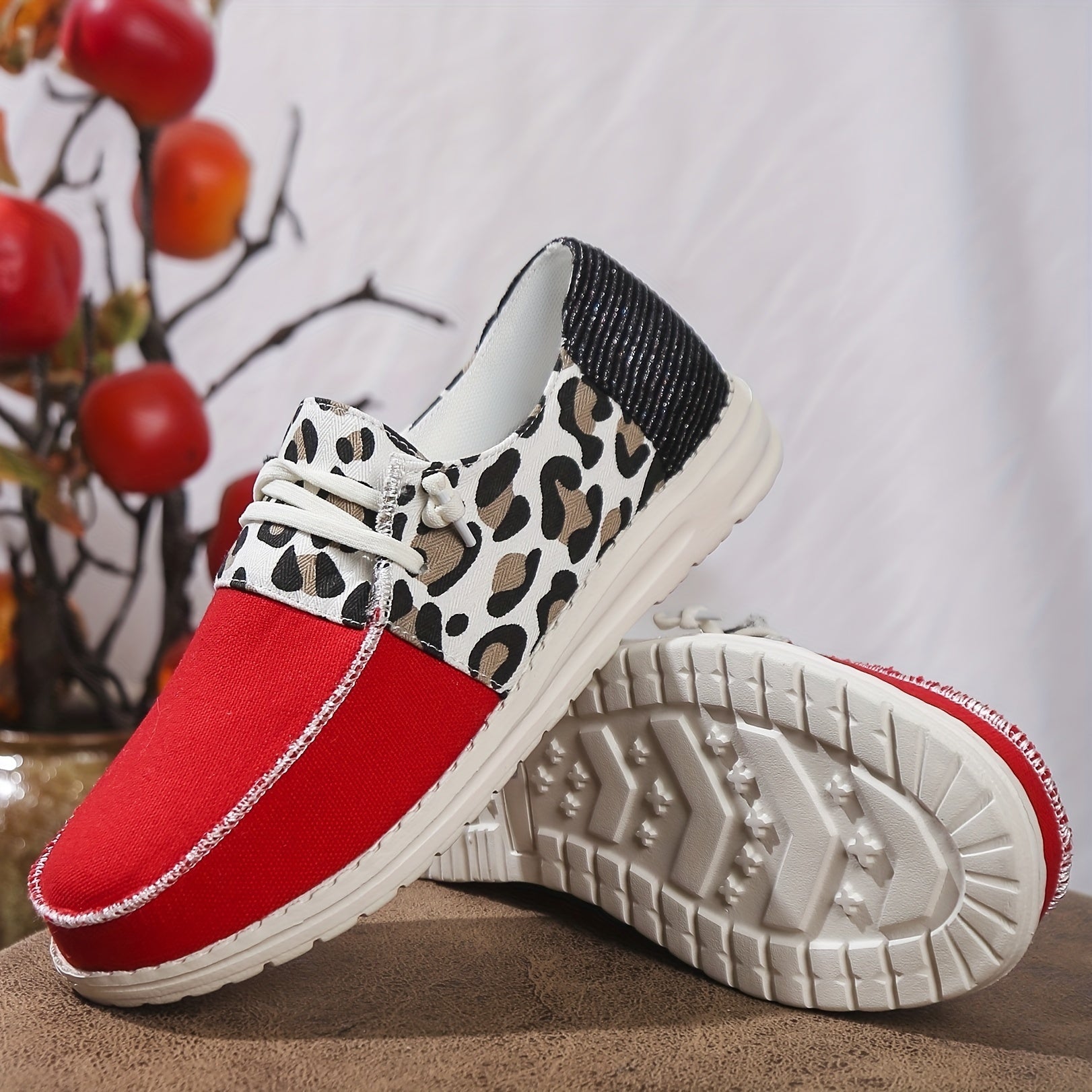 Leopard Print Sneakers Lace Up Canvas Shoes Lightweight Low Top