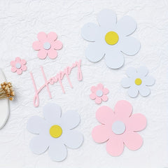 Small Daisy Cake Decoration for Fresh Birthday Cake Look