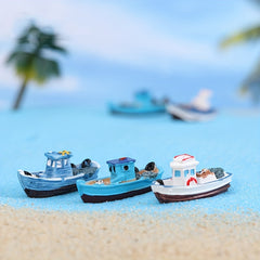 3pcs Mini Fishing Boats Resin Crafts Aquarium Decoration