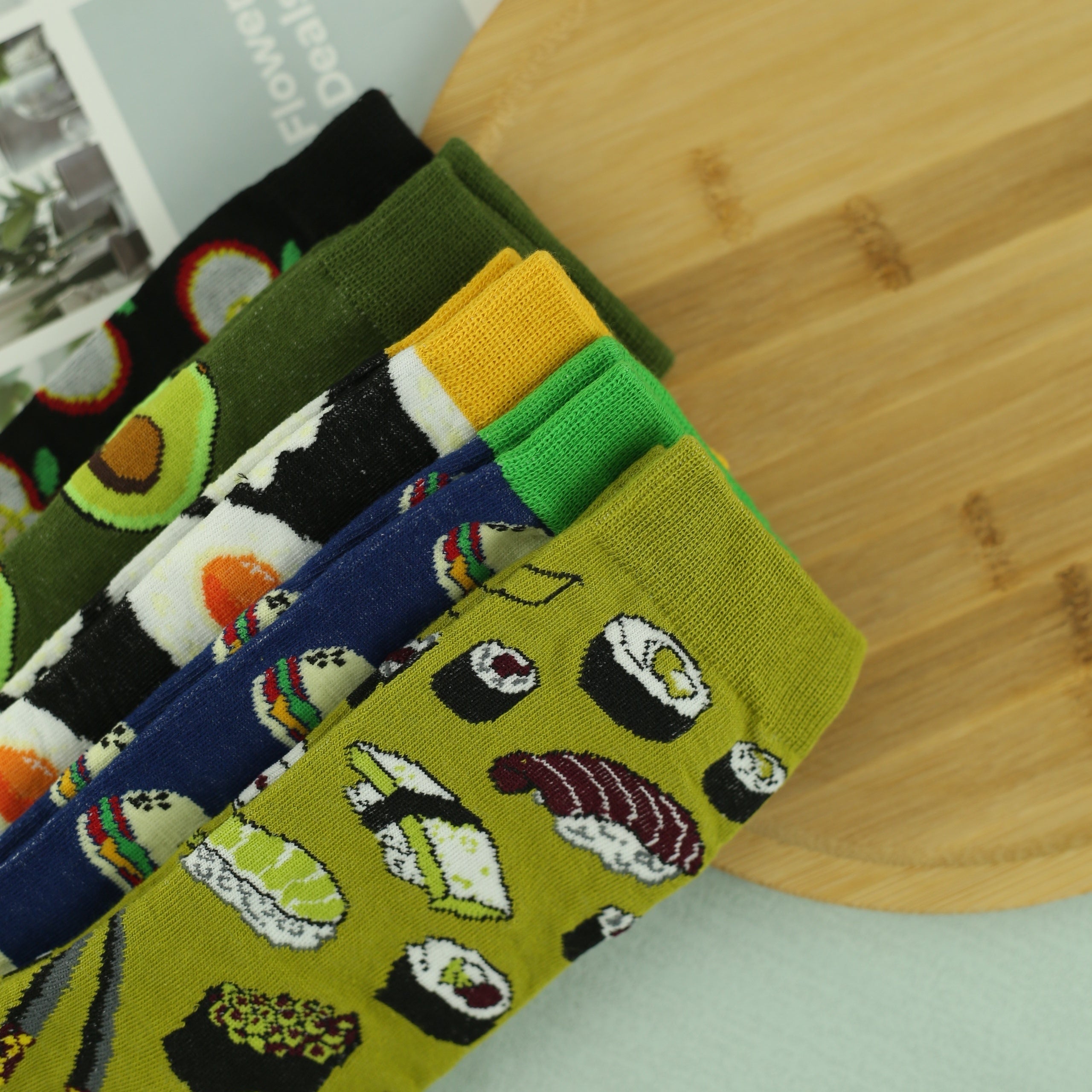 Men's Cartoon Food Pattern Crew Socks Breathable Casual Street Style Socks