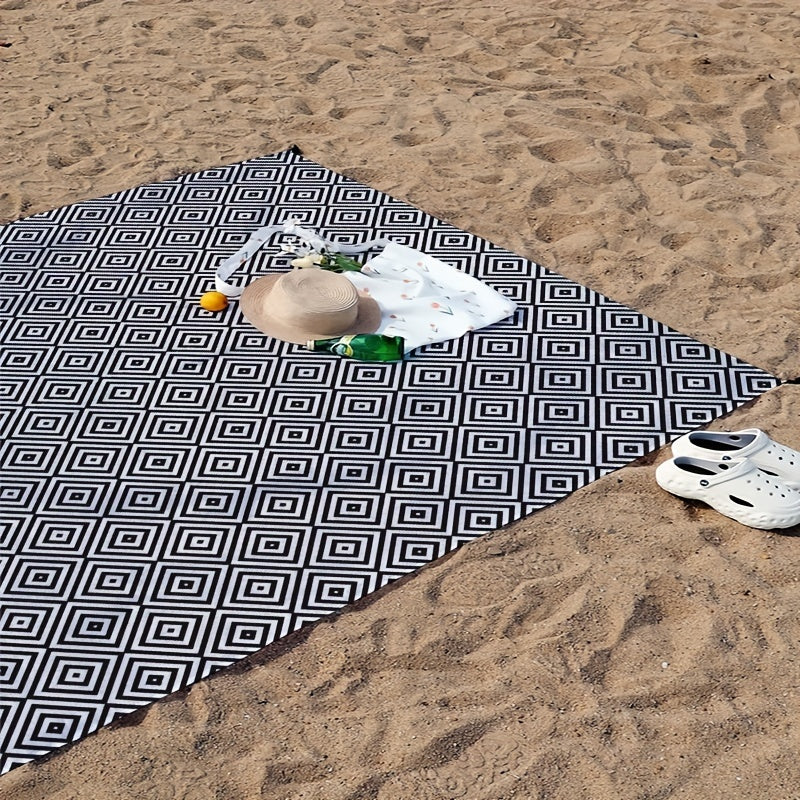 Waterproof Sand Proof Beach Blanket with Fixing Nails
