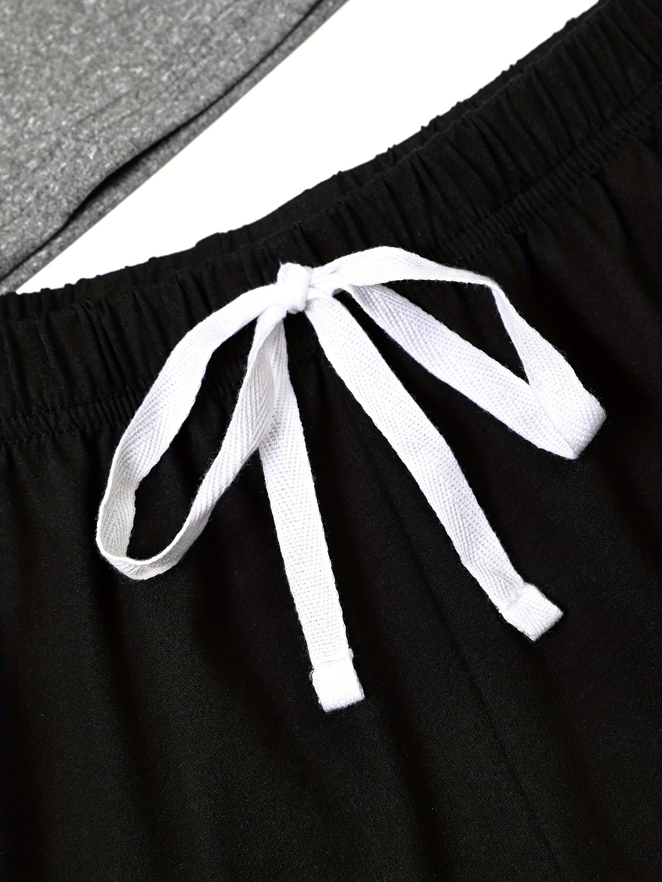 Letter Graphic Tee & Shorts & Pants Pajama Set