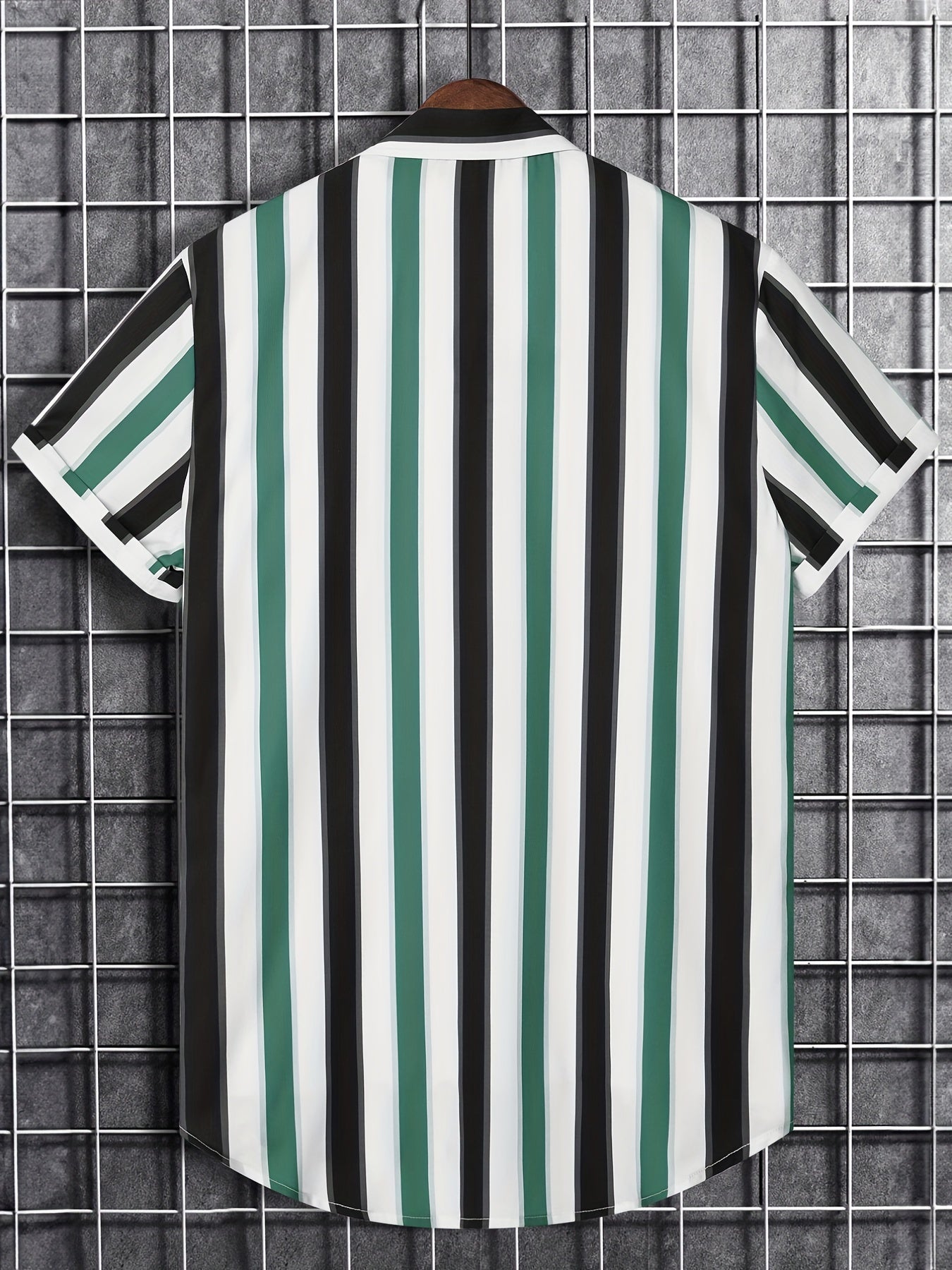 Vertical Stripe Print Men's Casual Short Sleeve Shirt