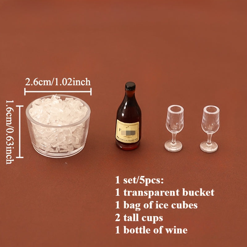 Dollhouse Bar Beer & Wine Display with Ice Blocks & Pineapple Model