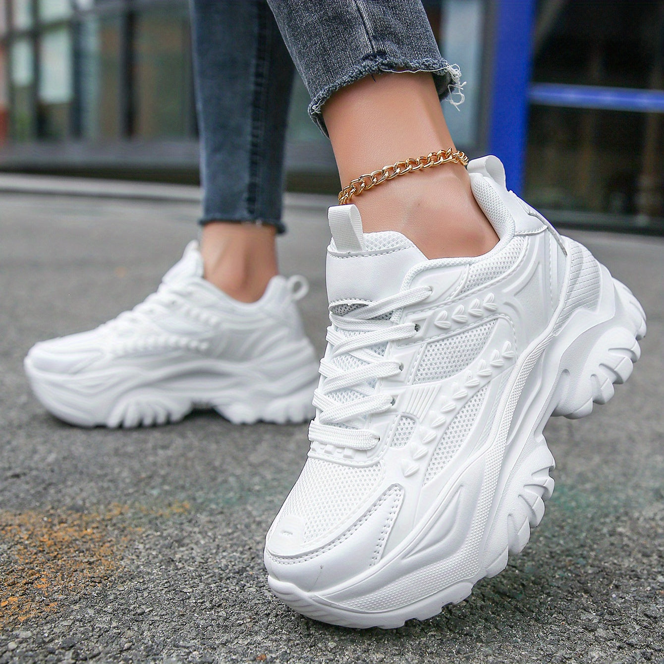 Women's Breathable Mesh Platform Sneakers Casual Lace Up Outdoor Shoes