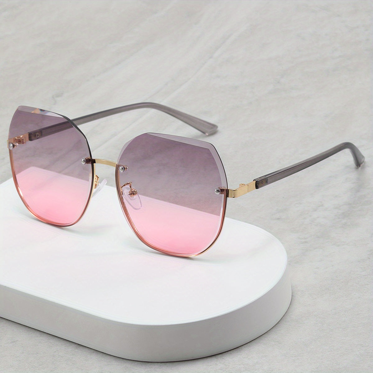 Stylish Rimless Men's Sunglasses for Street Photography