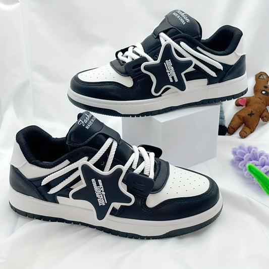 Women's Star Patched Lace up Skate Shoes Low Top Casual Sneakers