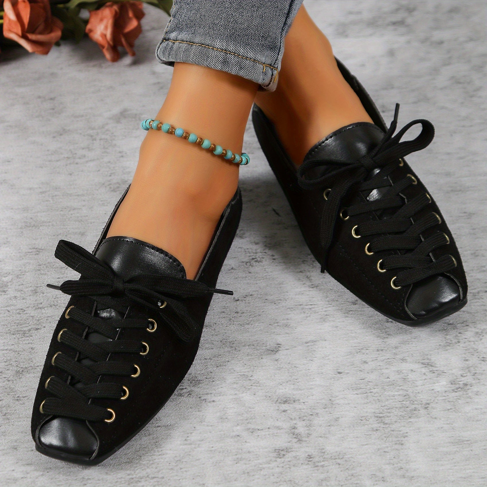 Women's Lightweight Lace Up Closed Toe Flat Shoes