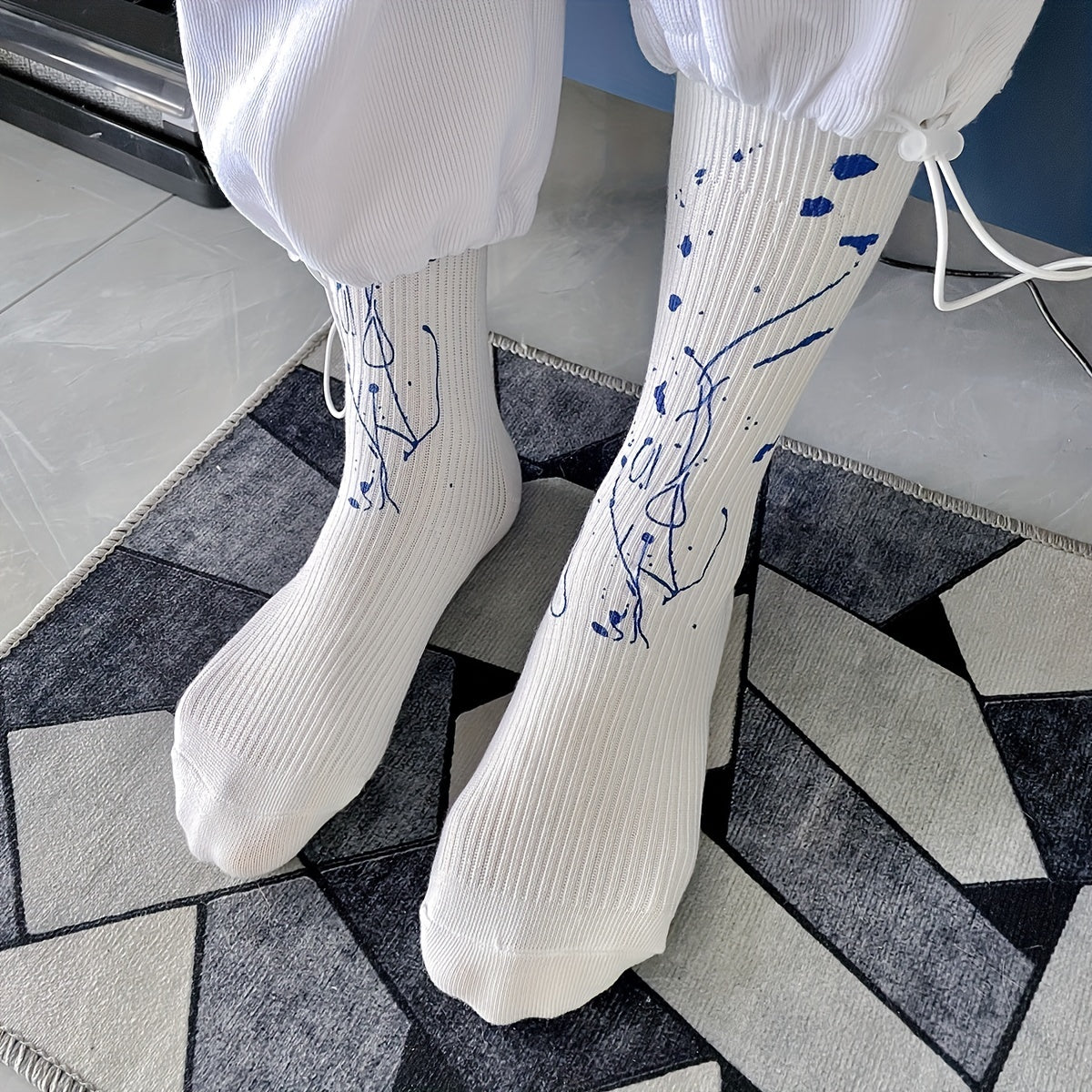 Splash Ink Print Socks Comfy & Breathable Mid Tube Stockings