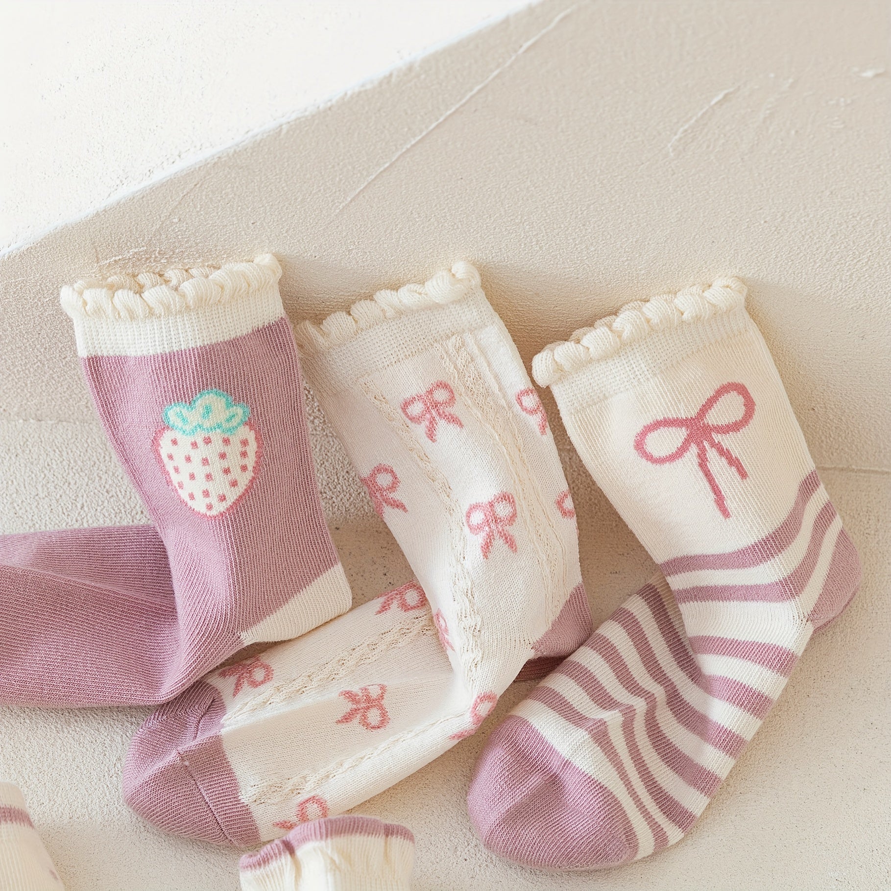 5 Pairs Girls Kids Crew Socks Cartoon Pattern Breathable Comfy Stylish Students