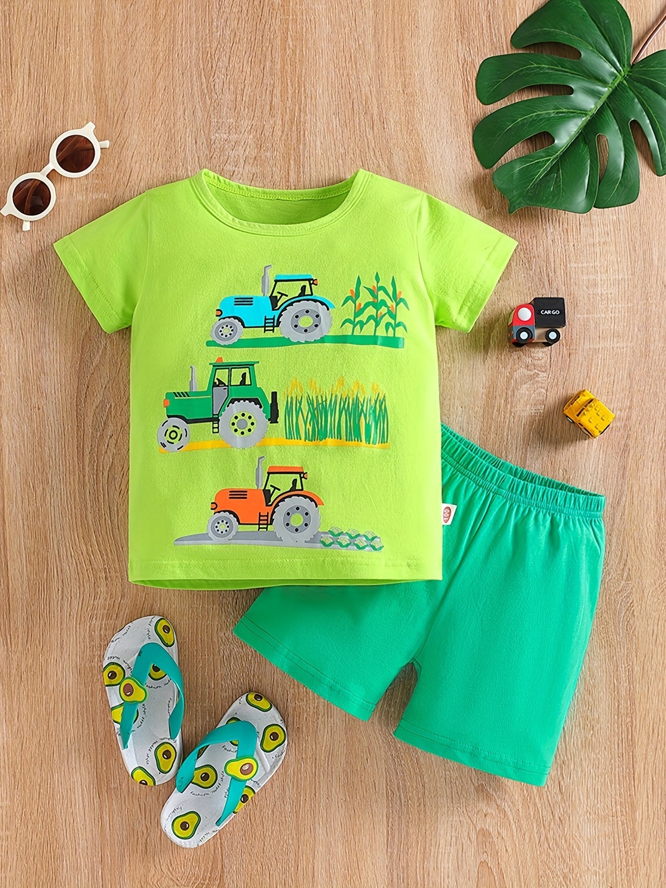 Boys Tractors Print T-shirt & Shorts Summer Outfit