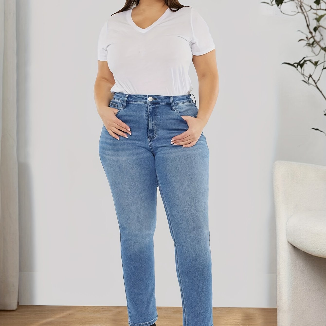 Plus Size Elastic Straight Leg Slim Fit Medium Stretch Jeans