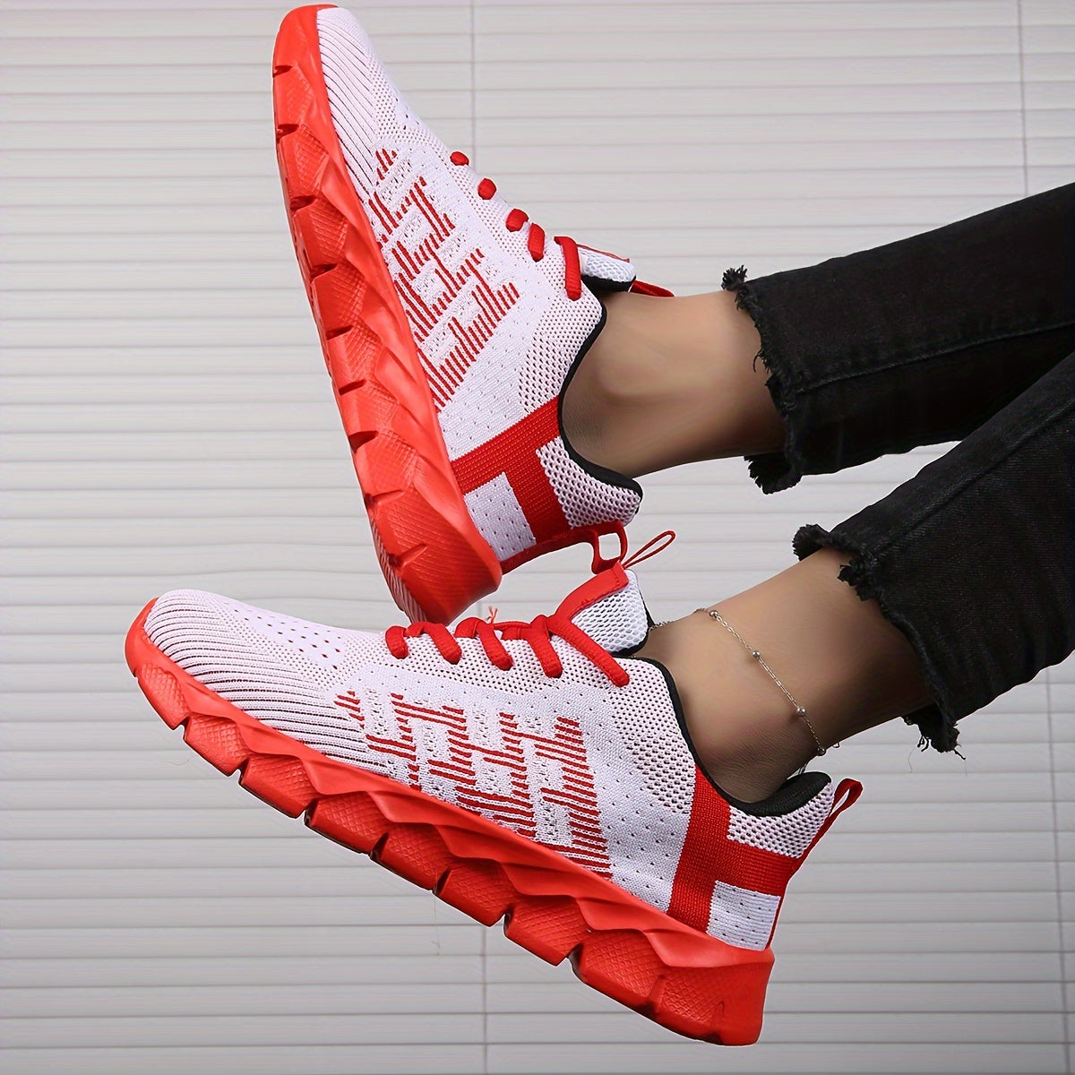 Breathable Flying Woven Running Shoes Wear Resistance Non Slip Sneakers