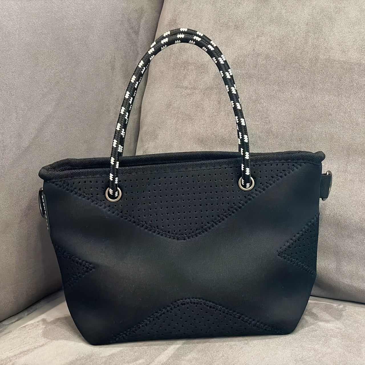 Men's Lightweight Handbag Casual Outdoor Tote Bag