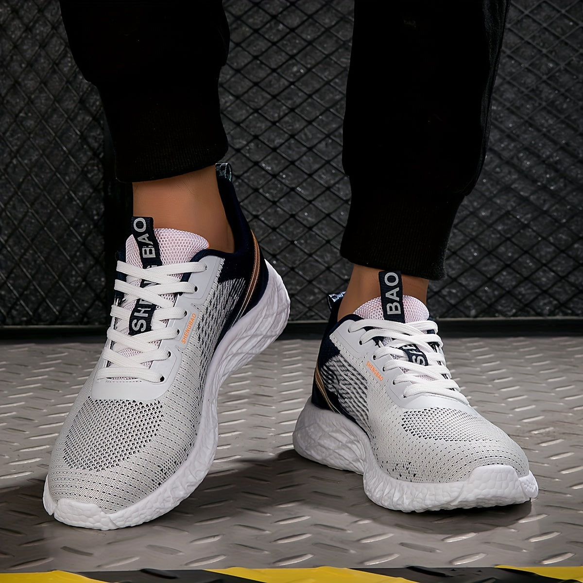 Men's Breathable Running Shoes Non Slip Sneakers For Outdoor Activities