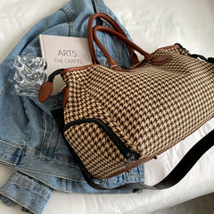 Large Capacity Houndstooth Pattern Luggage Bag