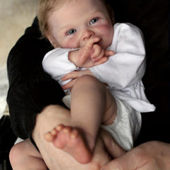 19" Reborn Doll with Soft Cloth Body & Realistic Hair, Perfect for Cuddles