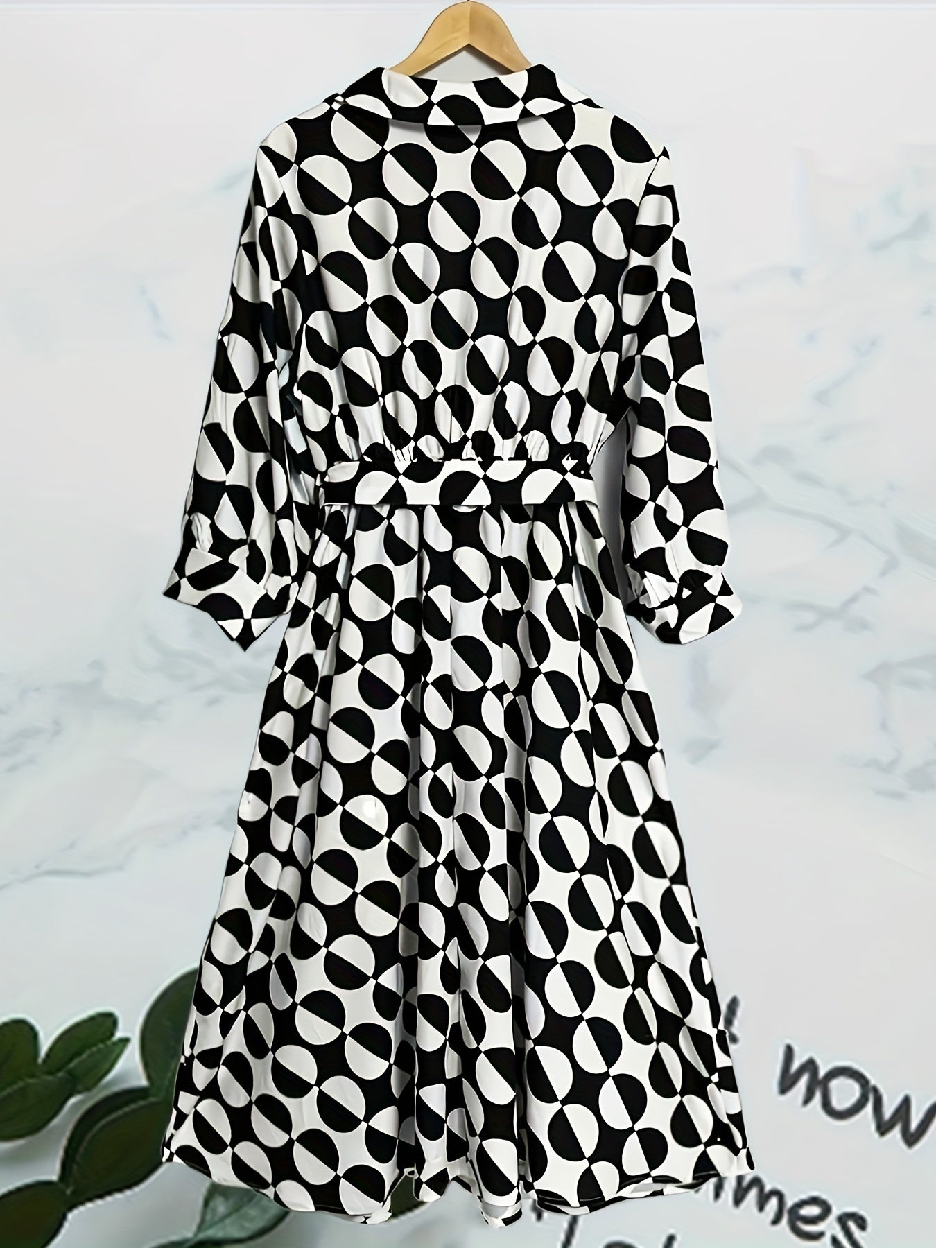  Allover Print Long Sleeve Midi Dress With Belt