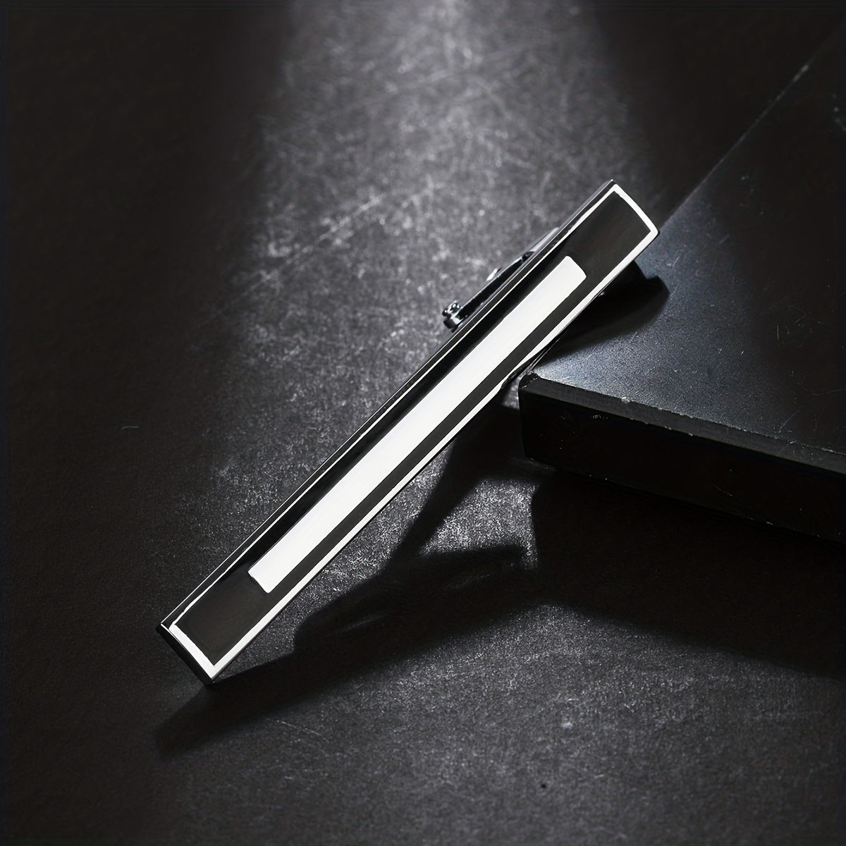 Steel Drip Oil Mirror Tie Clip