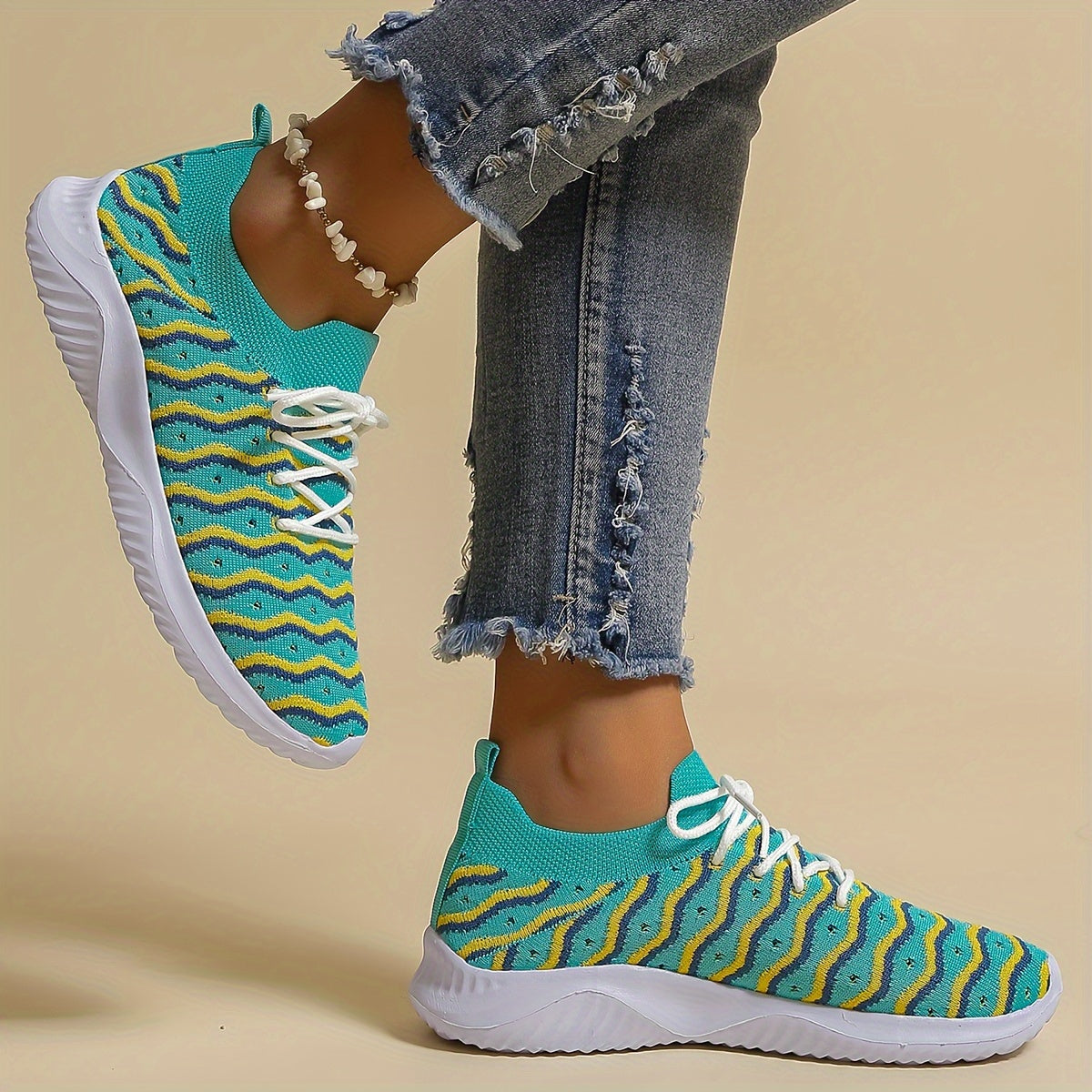 Women's Lace up Sneakers Non slip Mesh Sports Shoes