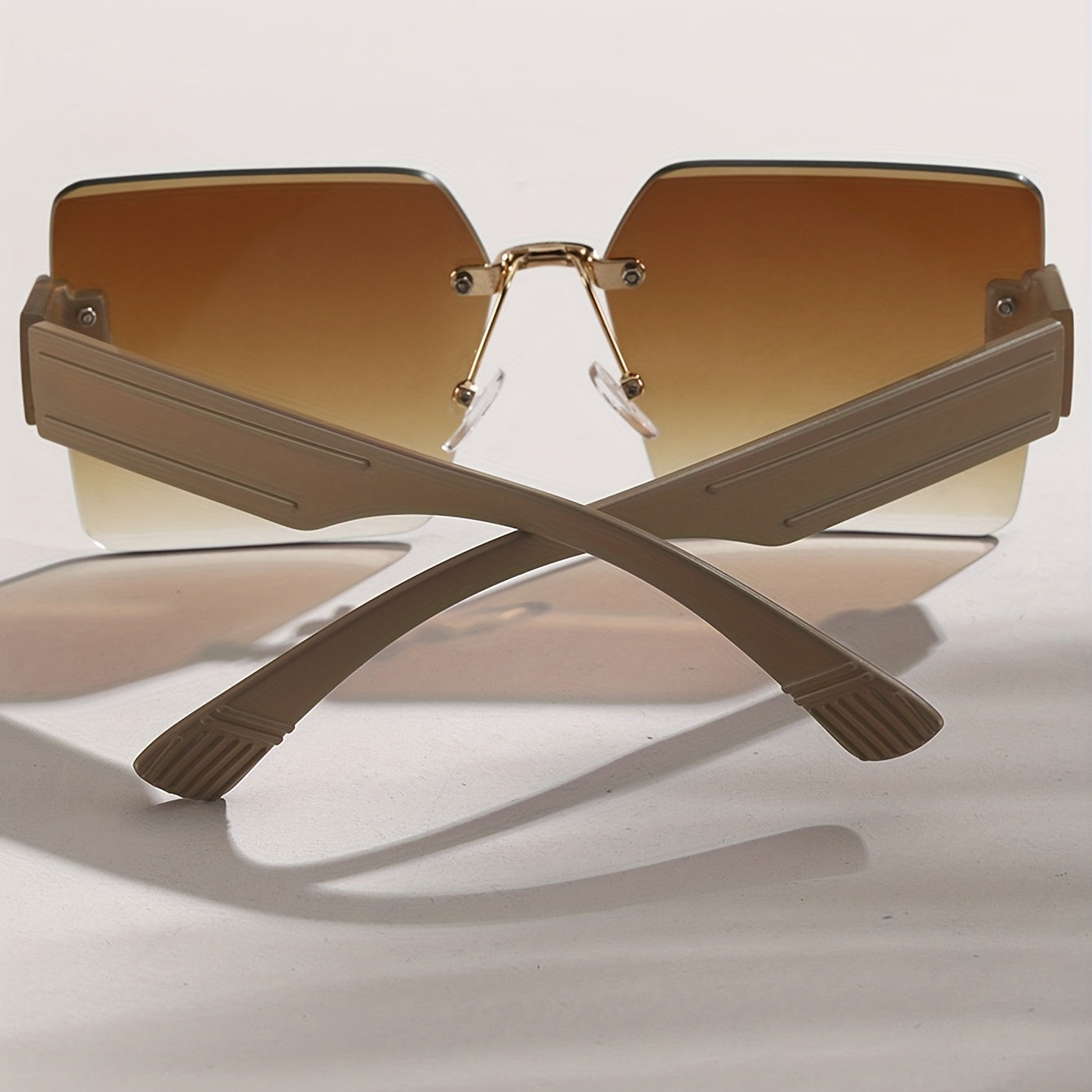 Rivet Gradient Square Sunglasses UV400 Sun Shades