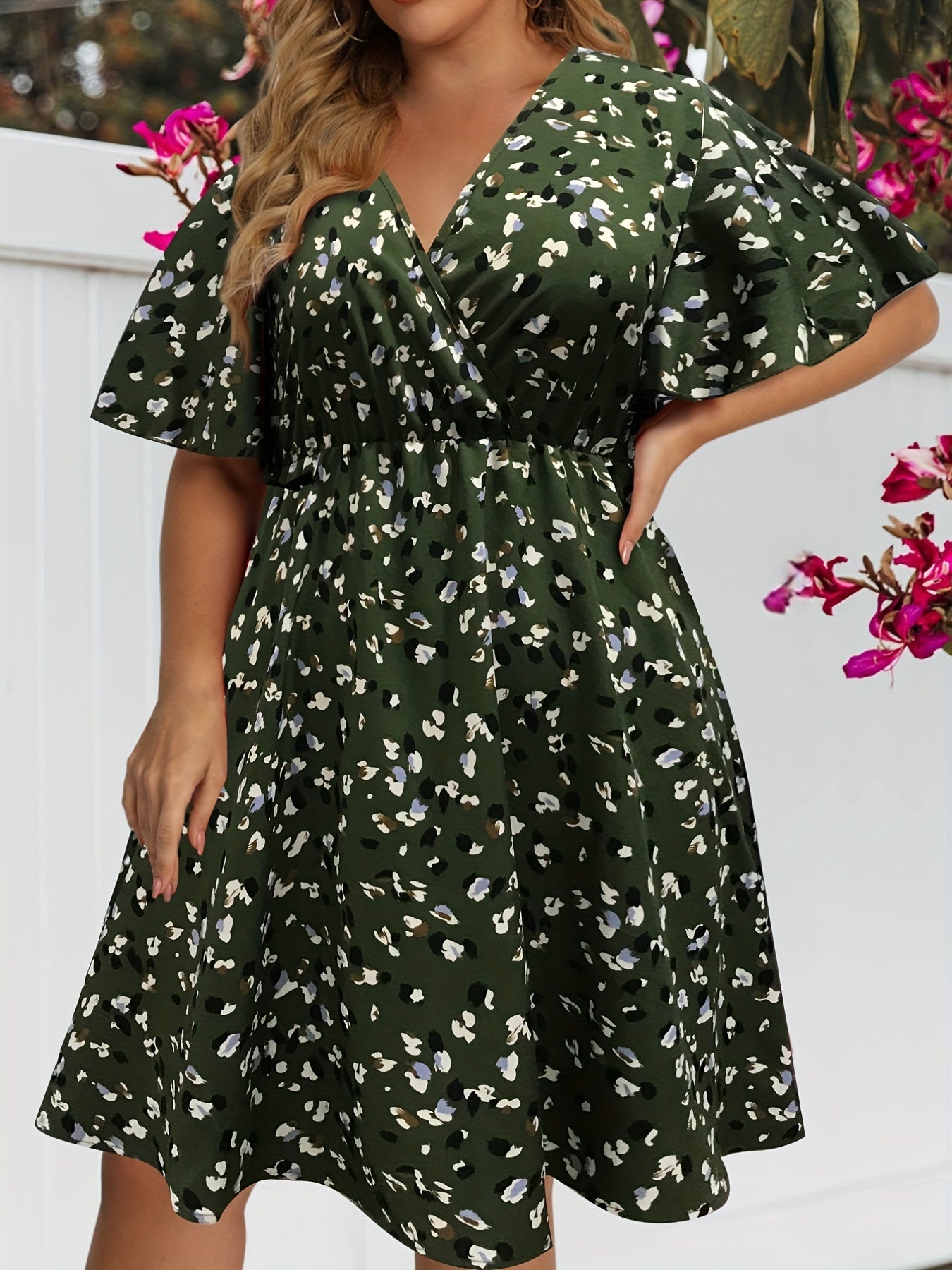  Ditsy Print Flutter Sleeve Dress