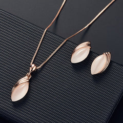 Oval Shape Pendant Necklace & Stud Earrings Set for Women & Girls