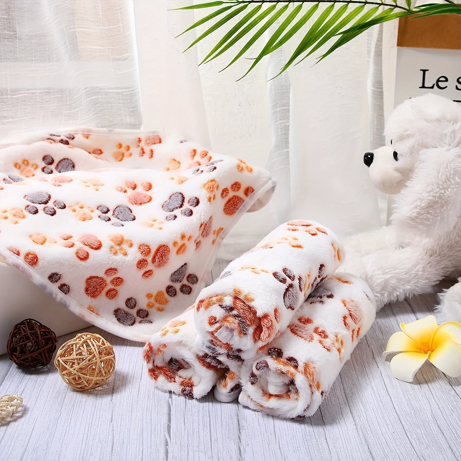 Warm & Soft Pet Blanket with Paw Print - for Dogs, Cats, Guinea Pigs