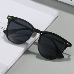 Retro Round Sunglasses Vintage Rivet UV400 Sun Shades For Men Women