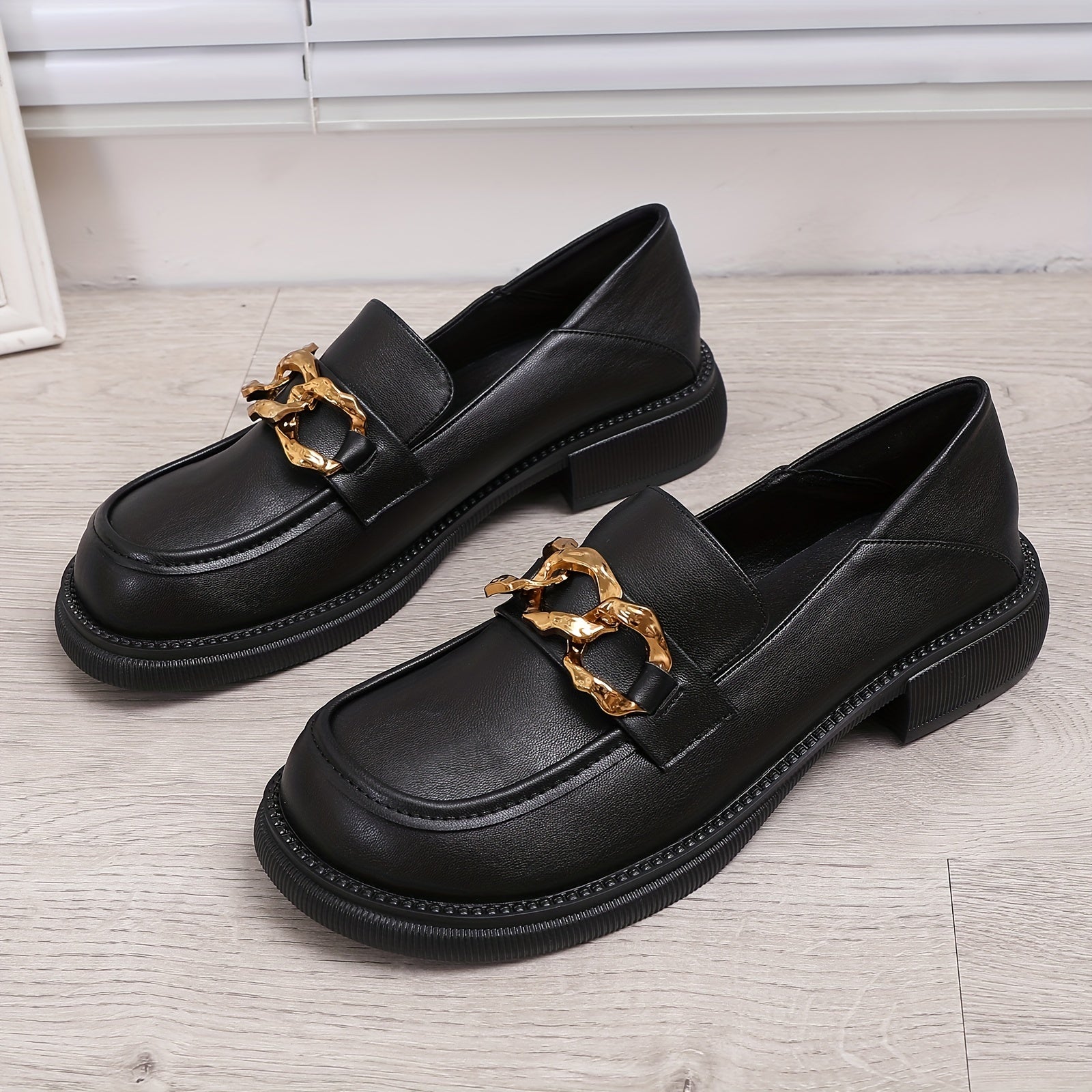 Women's Metal Chain Flat Loafers Slip On Shoes