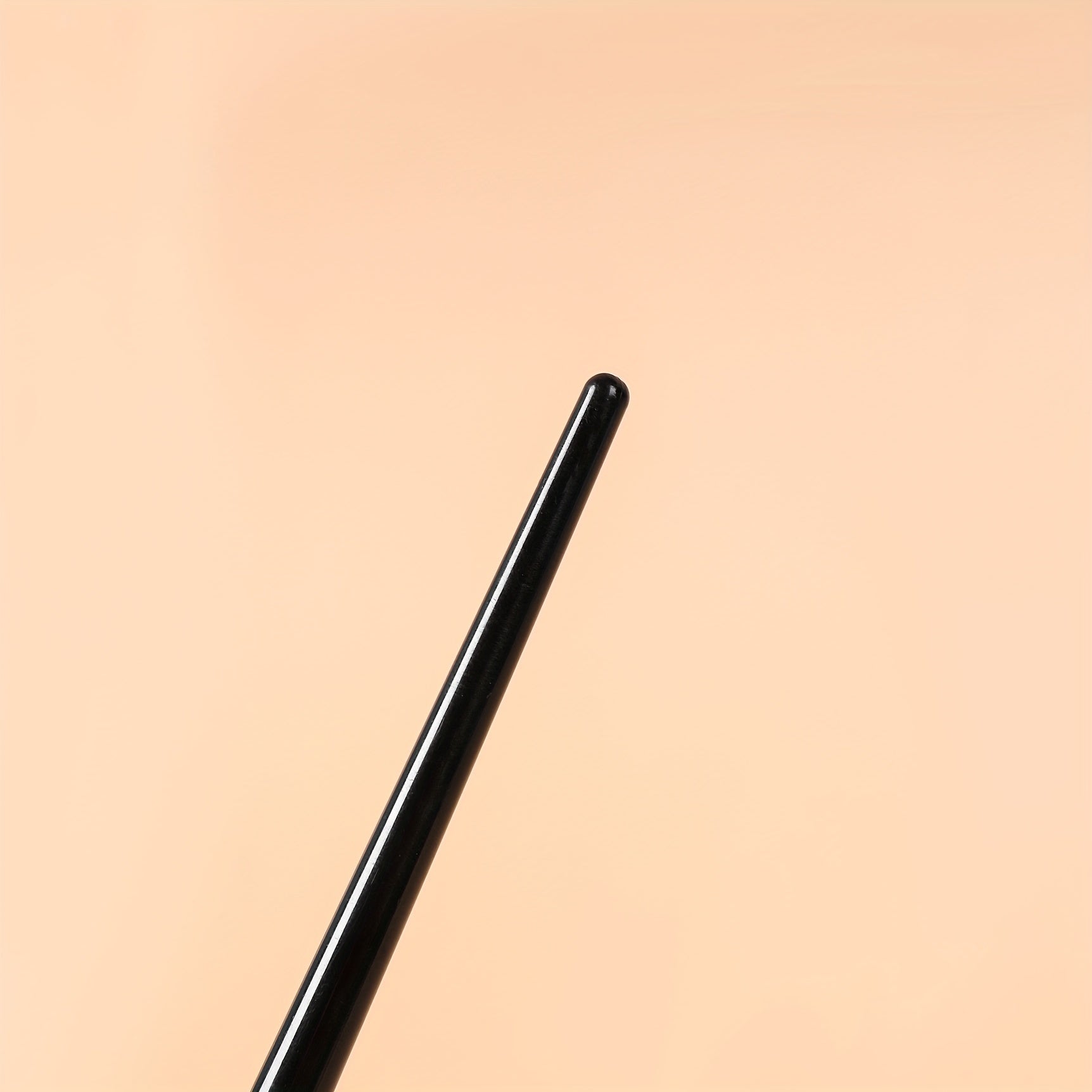 Cruelty Synthetic Eyeshadow Brush for Precision Application