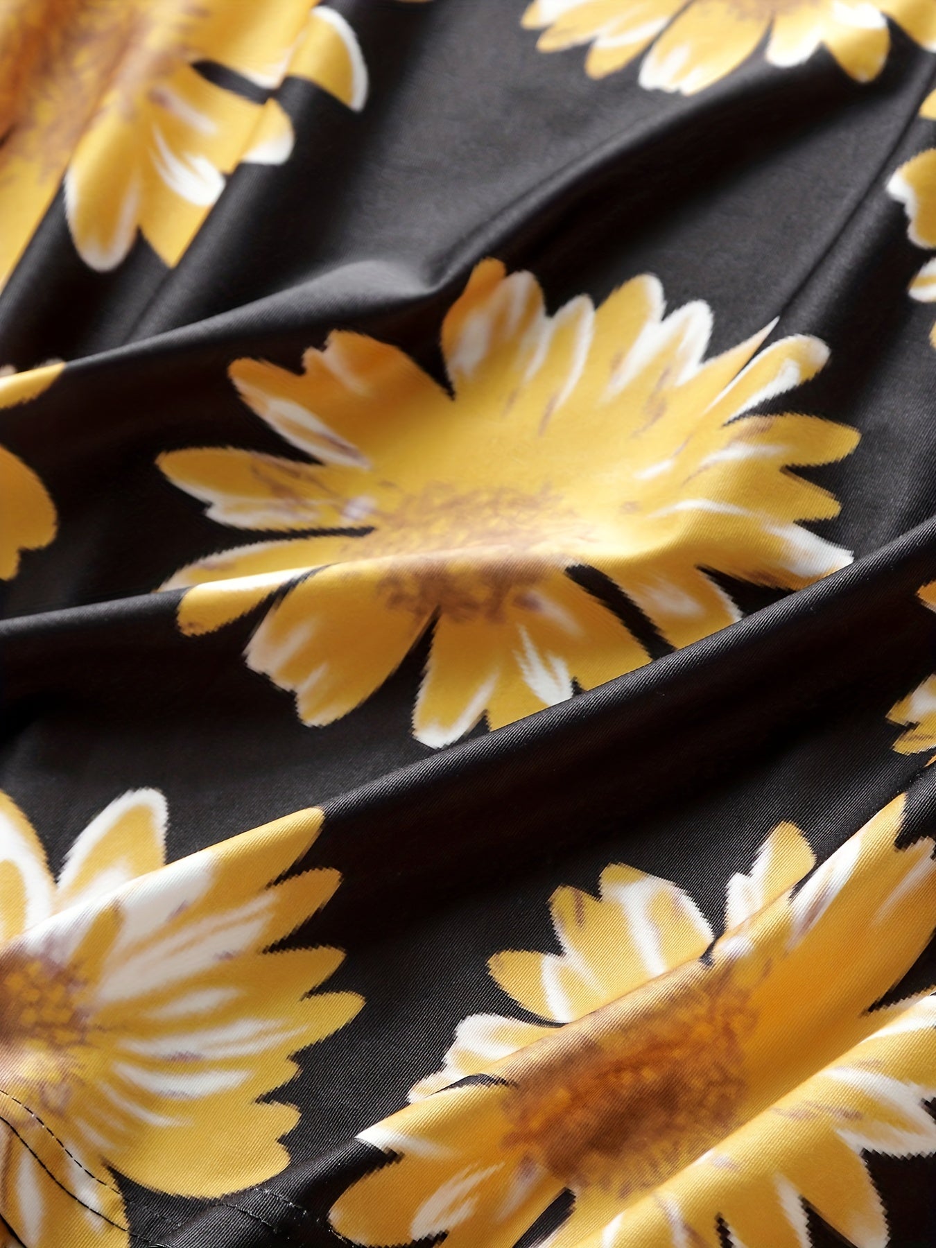  Sunflower Print Lace V Neck Tank Top