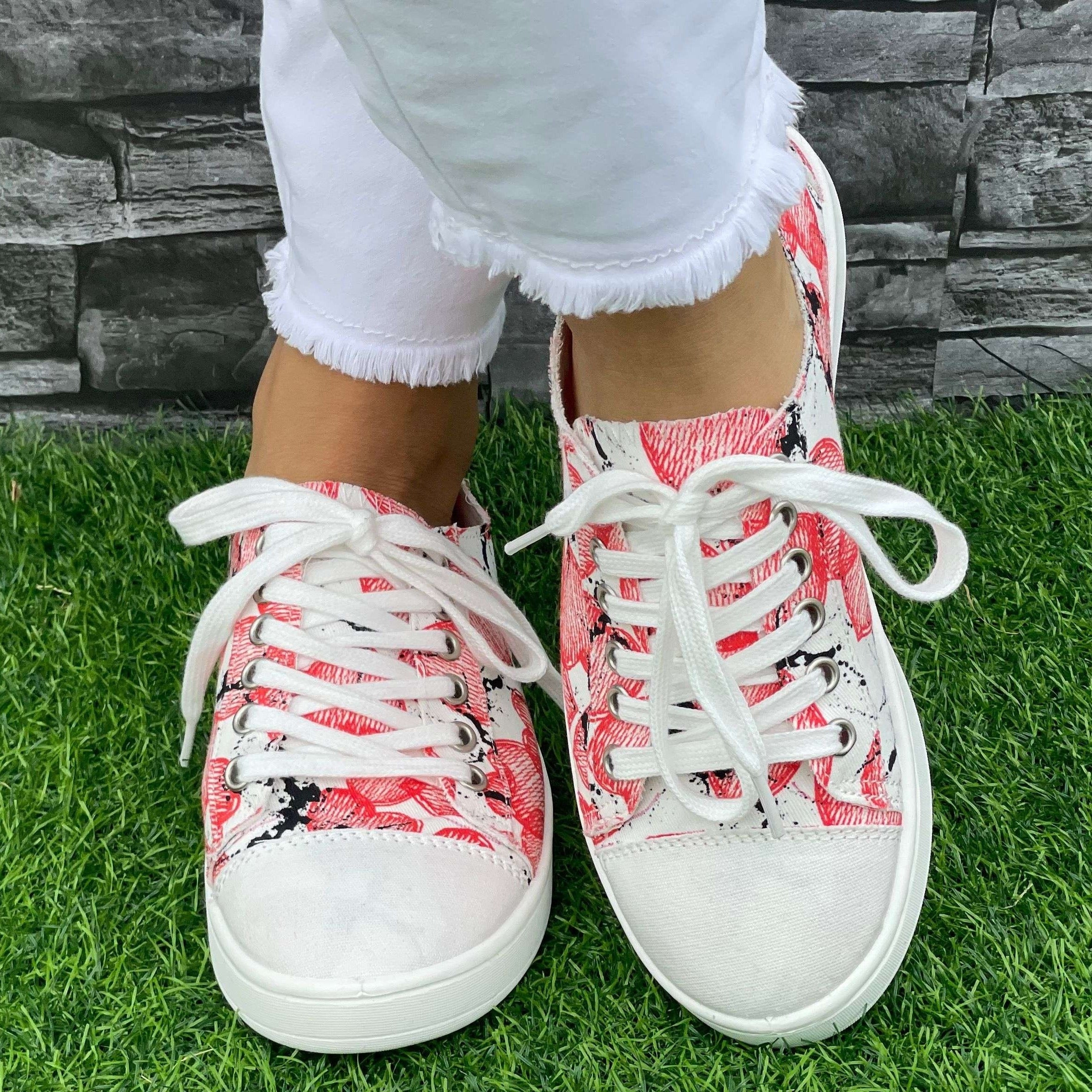 Pink Peach Heart Pattern Board Shoes Women's Shallow Mouth Casual Shoes
