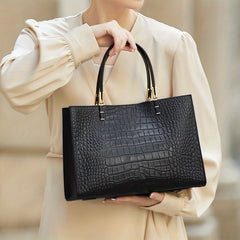 Crocodile Pattern Cowhide Handbag with Detachable Shoulder Strap