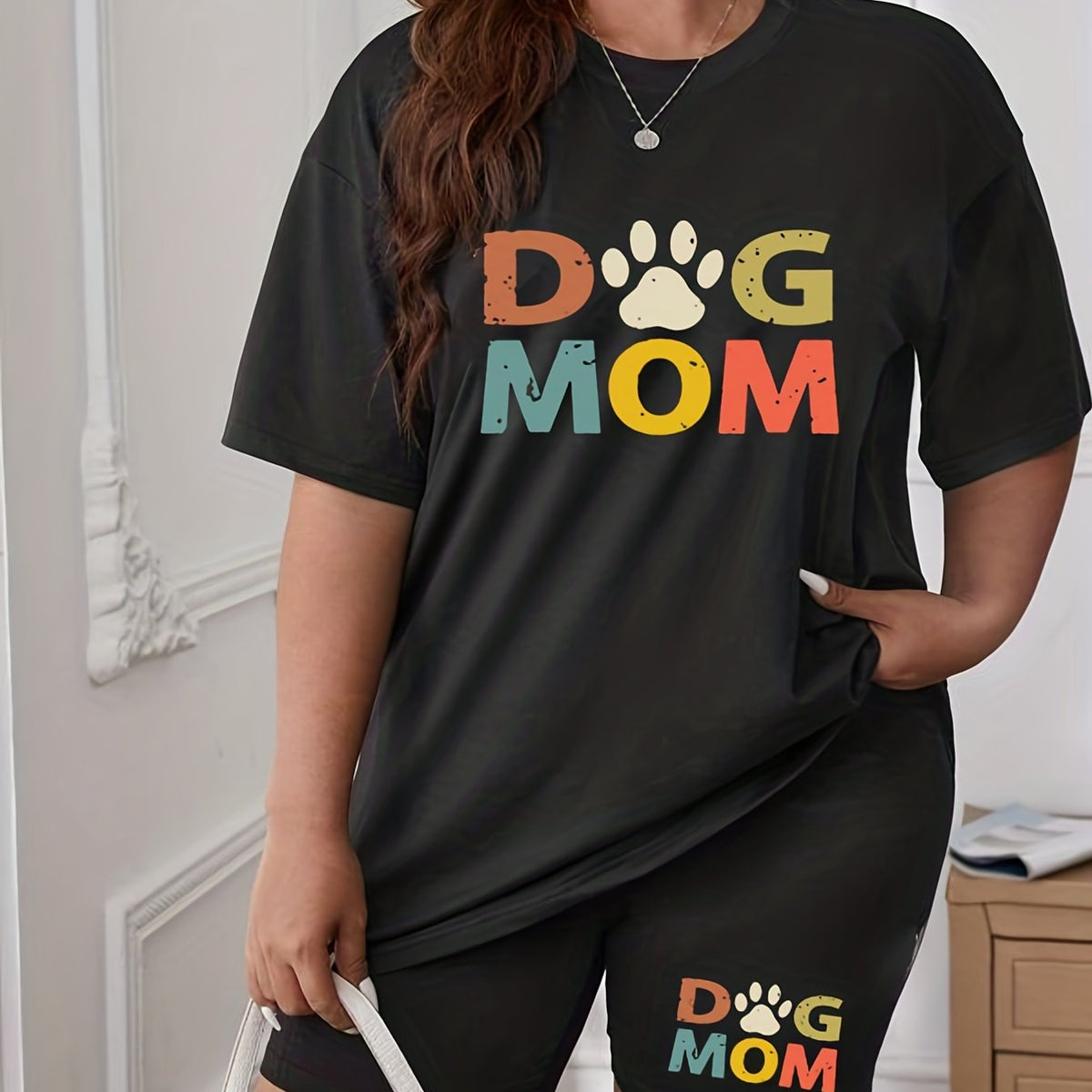 Women's Plus Size Dog Footprint & Letter Print Tee & Shorts Outfits 2pcs Set