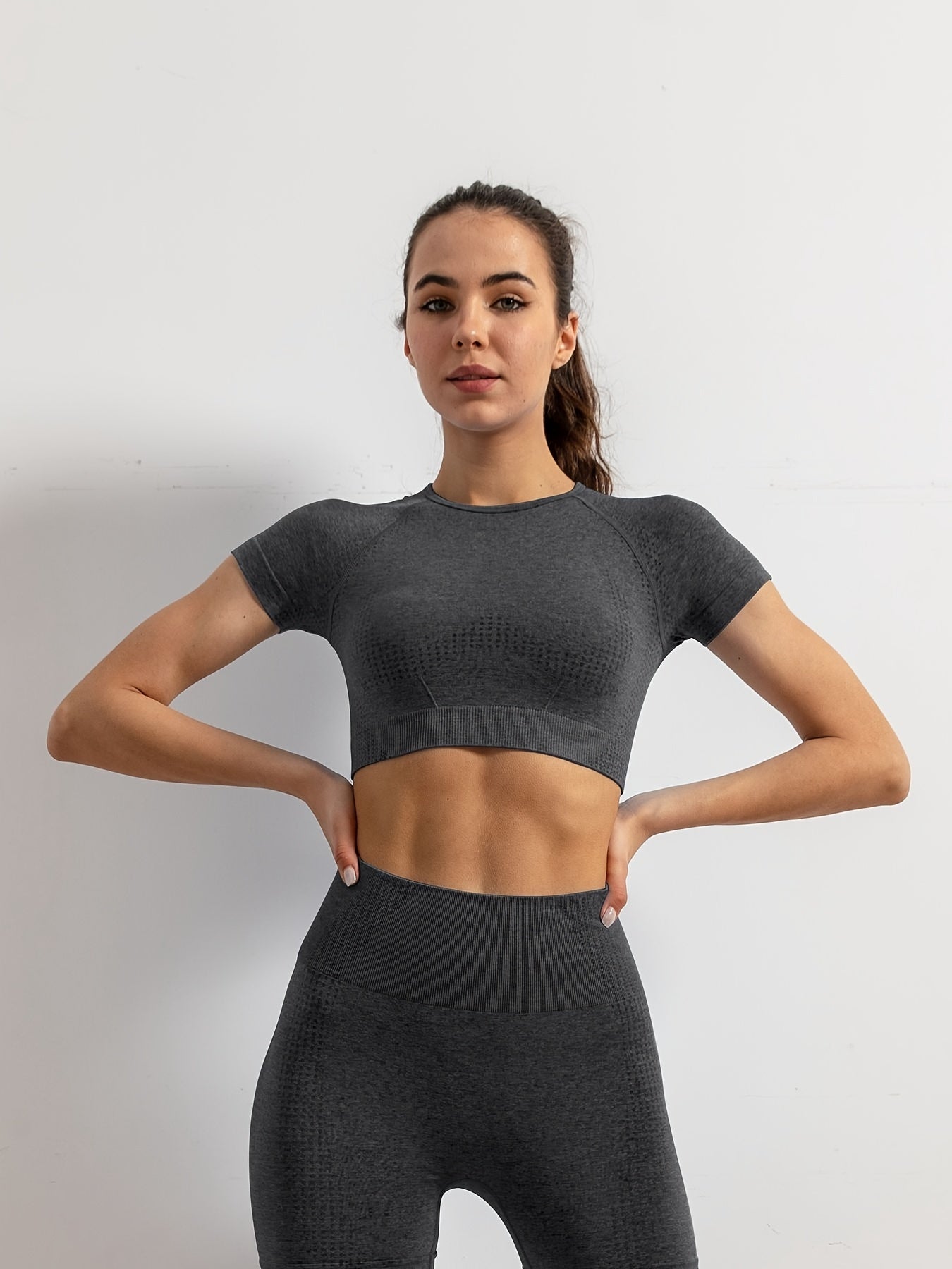 Solid Crew Neck Yoga Crop Top Short Sleeve Slimming Workout Top