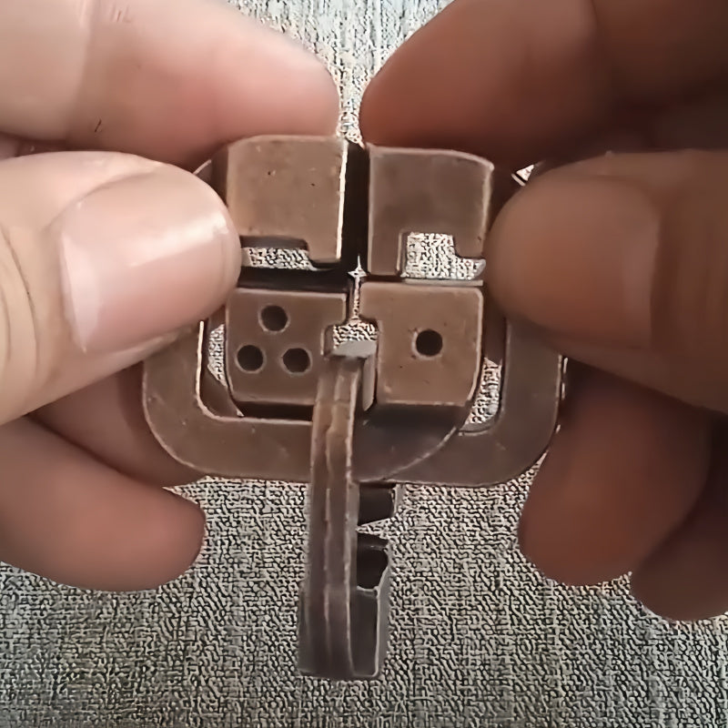 Brother Lock Classic Metal Puzzle Antique Bronze Portable Mental Stimulation Toy