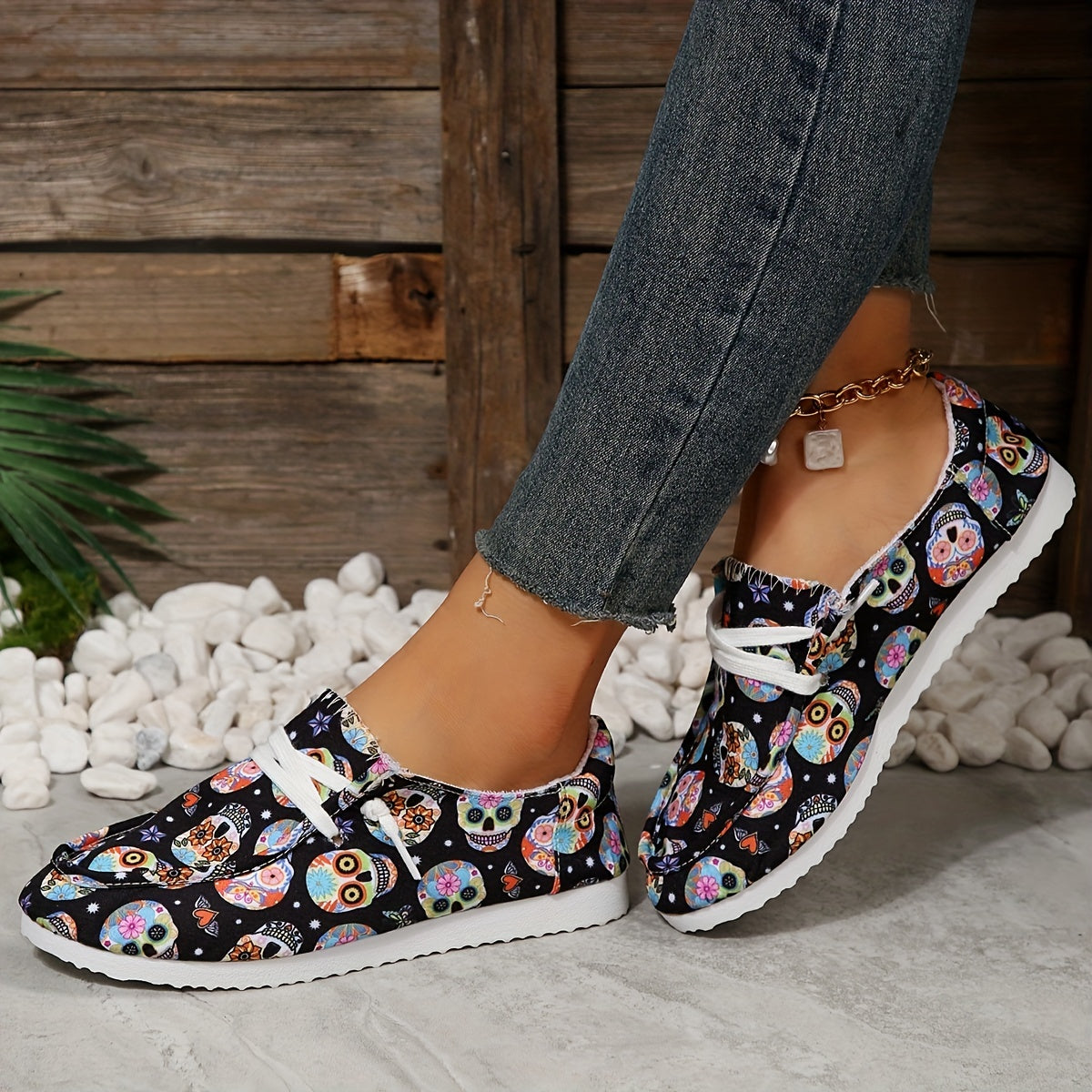 Colorful Skull Print Canvas Shoes Lace Up Outdoor Sneakers